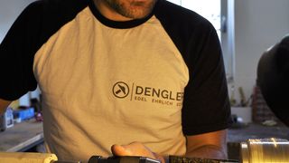 Christoph Dengler fertigt in Handarbeit jedes Schreibgerät selbst