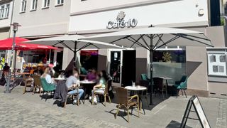 Café 10