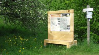 Goldsteigbank mit Info