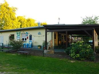 WWR Wolfswinkel - Imbiss am Anleger © Christin Drühl