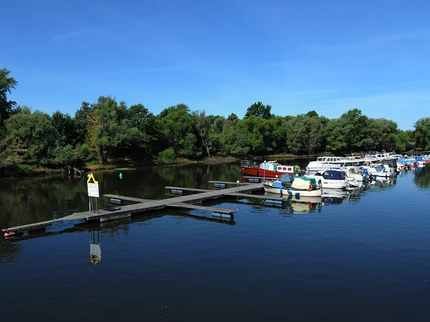 Yachthafen Havelberg - vorne große Boxen © Christin Drühl