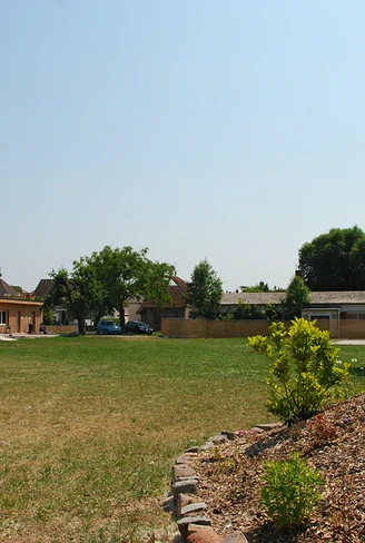 Marina Haveloase Pritzerbe - Wohnmobilstellplatz, große Wiese, Strand und Sanitäranlage © Christin Drühl