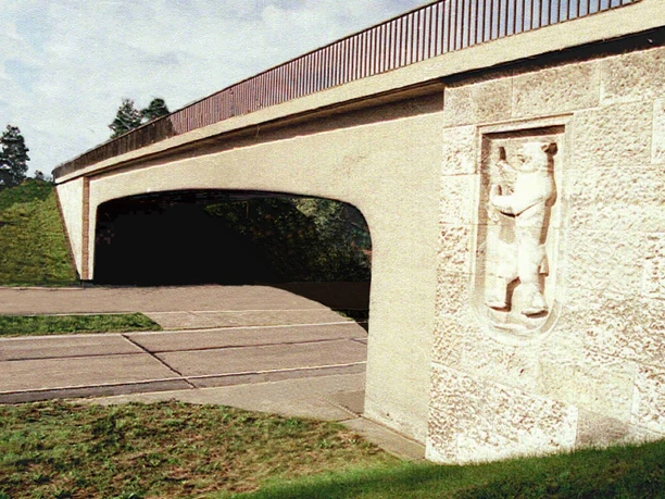 A 12 altes Torbauwerk zum Berliner Ring