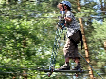 CLIMB UP! - Kletterwald ® - Per Skateboard von Baum zu Baum