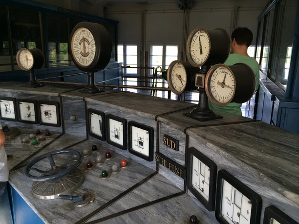 Zwillingsschachtschleuse Eisenhüttenstadt