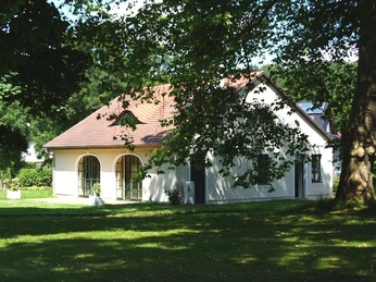 Schloss Nennhausen - Orangerie mit Trauzimmer