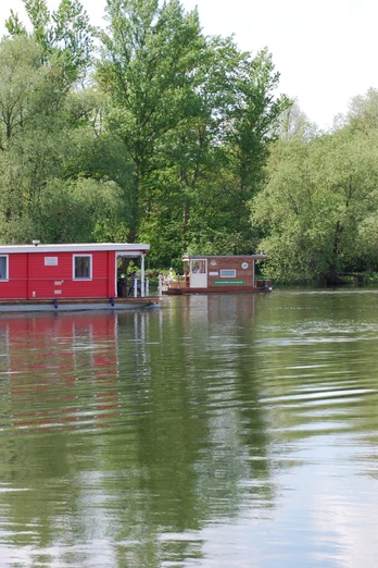 Floßtour durch die Flusslandschaft Untere Havelniederung in die Optikstadt Rathenow
