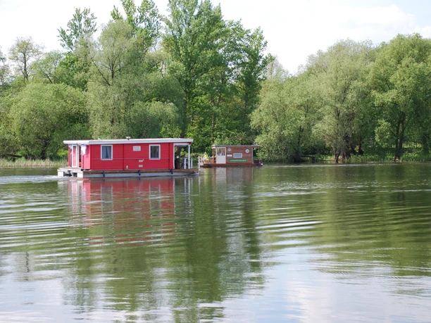 Floßtour durch die Flusslandschaft Untere Havelniederung in die Optikstadt Rathenow