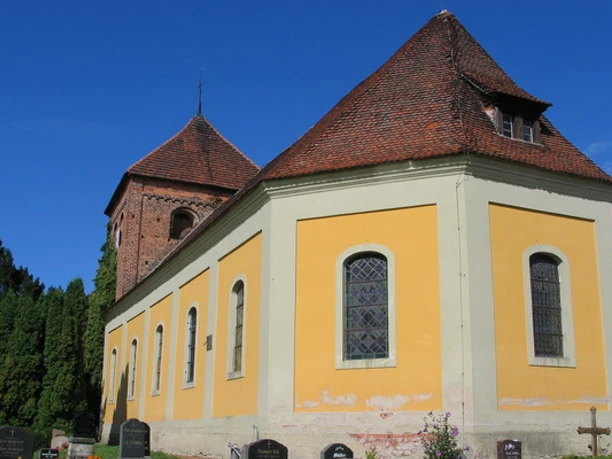 Kirche Hohennauen
