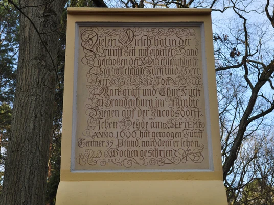 Hirschdenkmal Inschrift