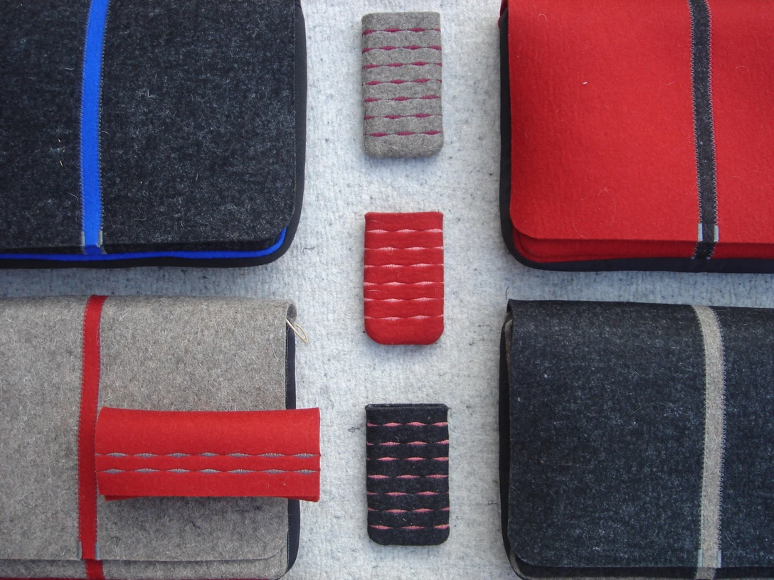 SUPA, Kostüm und Textil