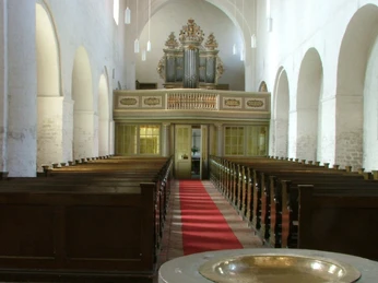 Blick zur Orgel in der Liebfrauenkirche in Jüterbog