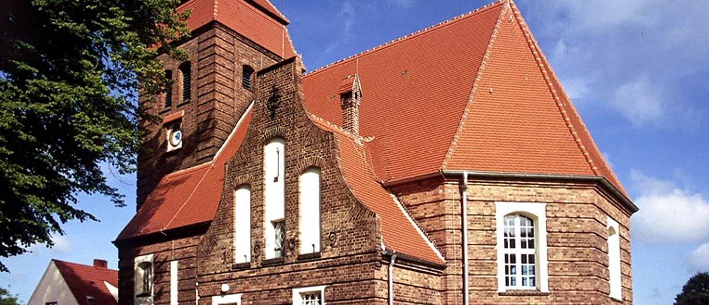 Kirche Pinnow