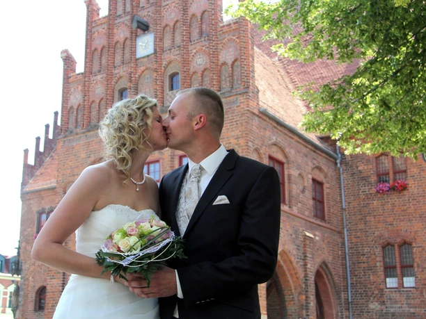 Standesamt Jüterbog - Liebe, das sind wir