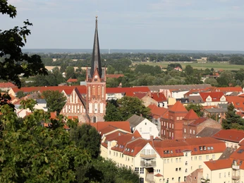 Kurpark in Bad Freienwalde - Ruinenblick