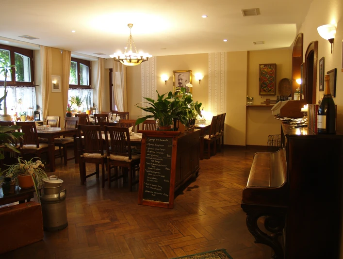 Gastraum Restaurant Hermann's