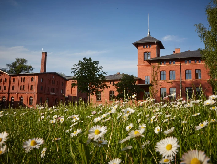 Landgut Stober - Gebäude-Ensemble mit Kornspeicher, Standesamt und Gutsverwaltergebäude