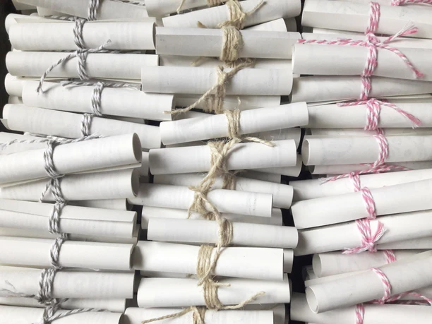 Ablass 2017: mit den Papierrollen von den modernen Sünden frei kaufen