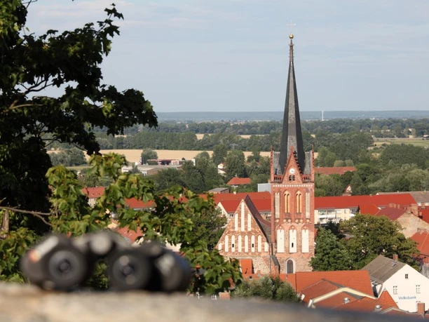 Blick von der künstlichen Ruine auf Bad Freienwalde