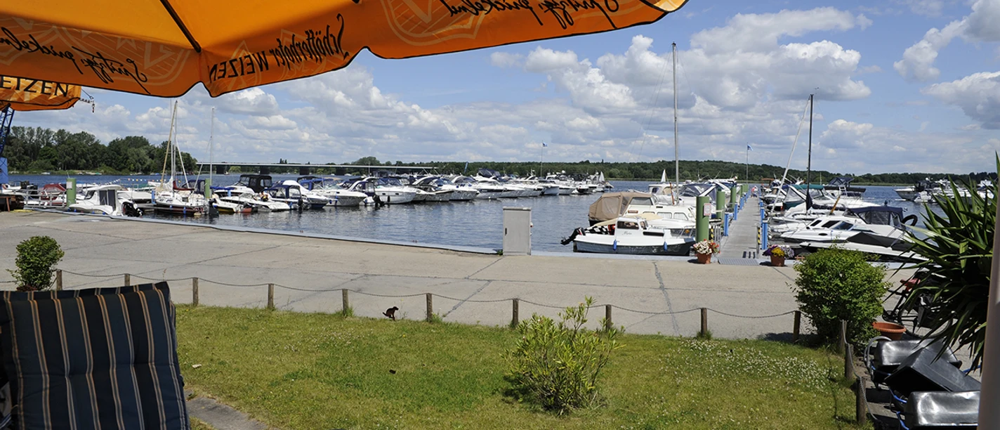 Marina Zernsee - Blick von der Restaurantterrasse © Christin Drühl