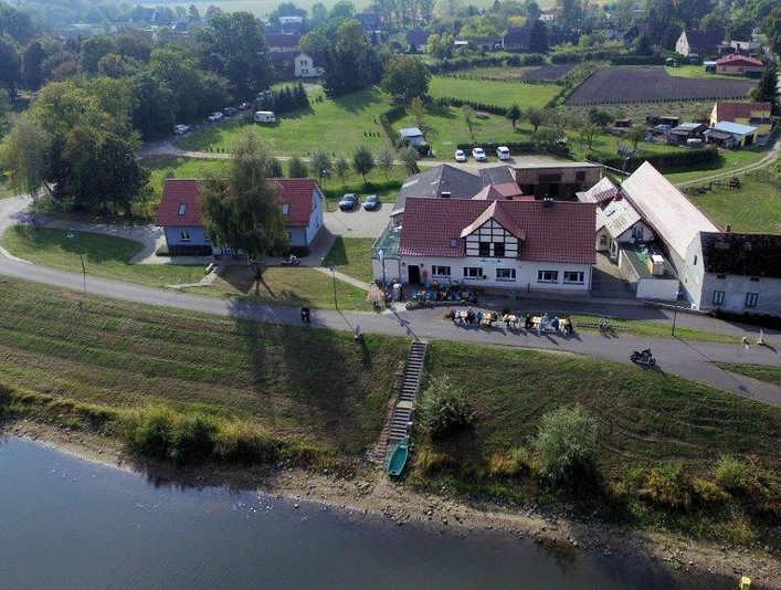 Luftbild des Restaurants "Gasthof am Hafen"