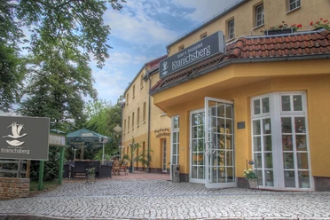 Hotel & Restaurant Kranichsberg Außenansicht