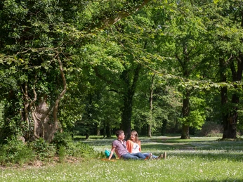 Picknick im Schlosspark Ragow
