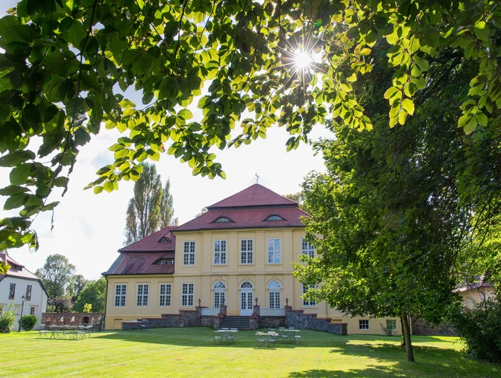 Gutshaus und Park Sauen