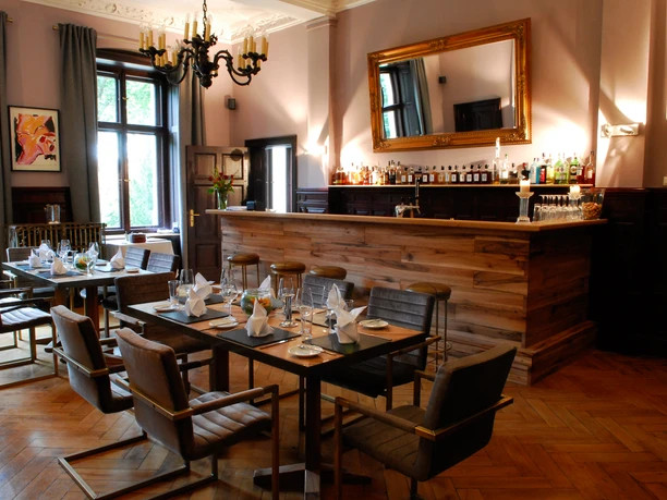 Hotel Schloss Reichenow - Bar und Restaurant