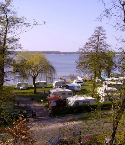 Campingplatz direkt am See, Campingclub Flottstelle
