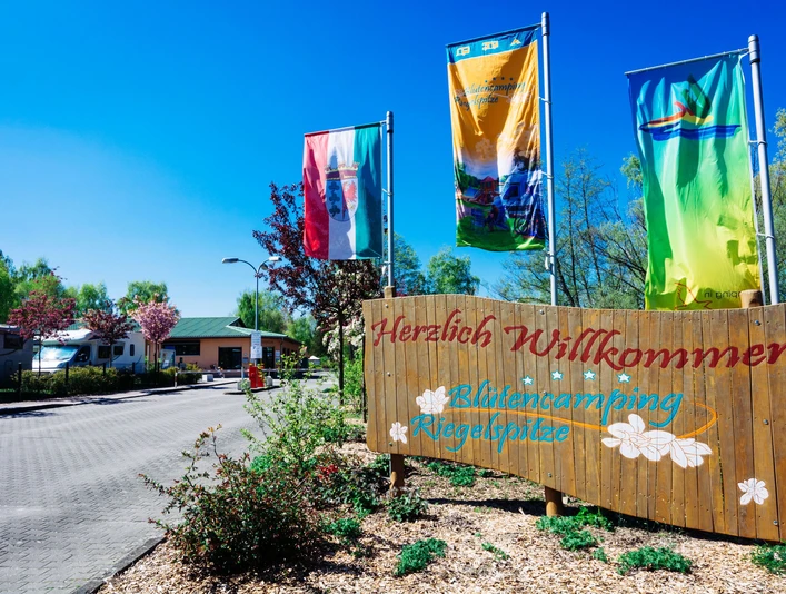 Blütencamping Riegelspitze - Einfahrt