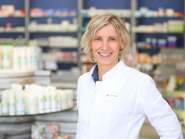 Theresia Apotheke, Apothekerin und Inhaberin Theresia Weigel