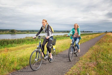 Auf einem Abschnitt des Oder-Neiße-Radwegs