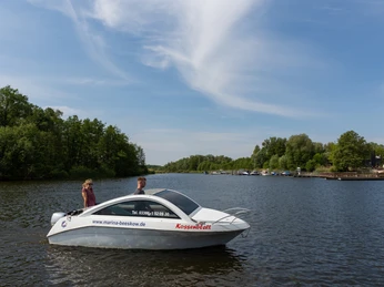Motorboot, Marina Beeskow