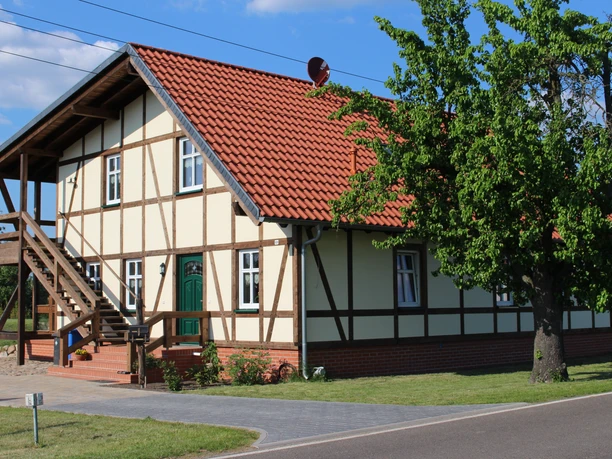 Oderbruchhütte in Neulewin Aussenansicht