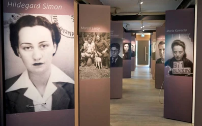 Biographiegang der Dauerausstellung