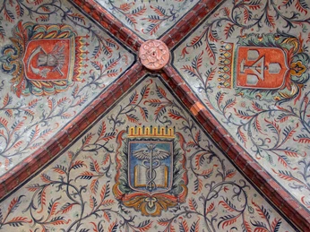 Wappen im Gewölbe des Rathauses