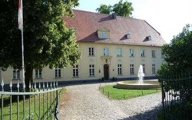 Eingang Schloss Diedersdorf