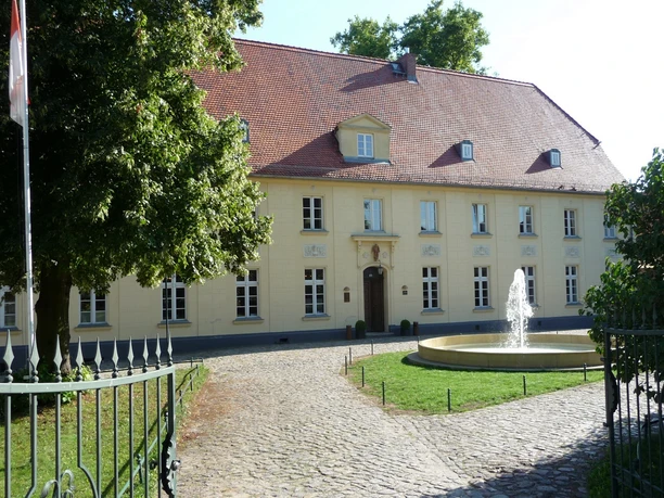 Eingang Schloss Diedersdorf