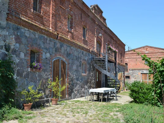 Blick auf das Landgut in Kruge