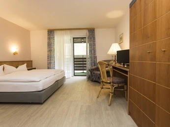 Doppelzimmer mit Waldblick