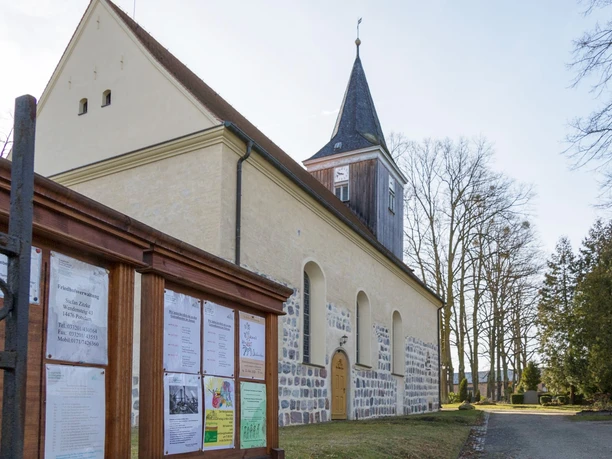 Dorfkirche in Groß Glienicke