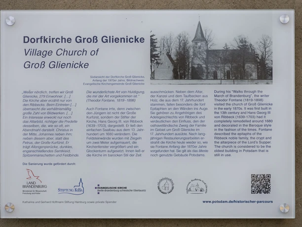 Infotafel an der Kirche