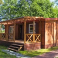Bungalows auf dem Camping und Ferienpark am Plauer See; Foto: Camping und Ferienpark am Plauer See