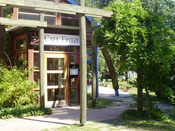 KIEZ Bollmannsruh Café Eingang