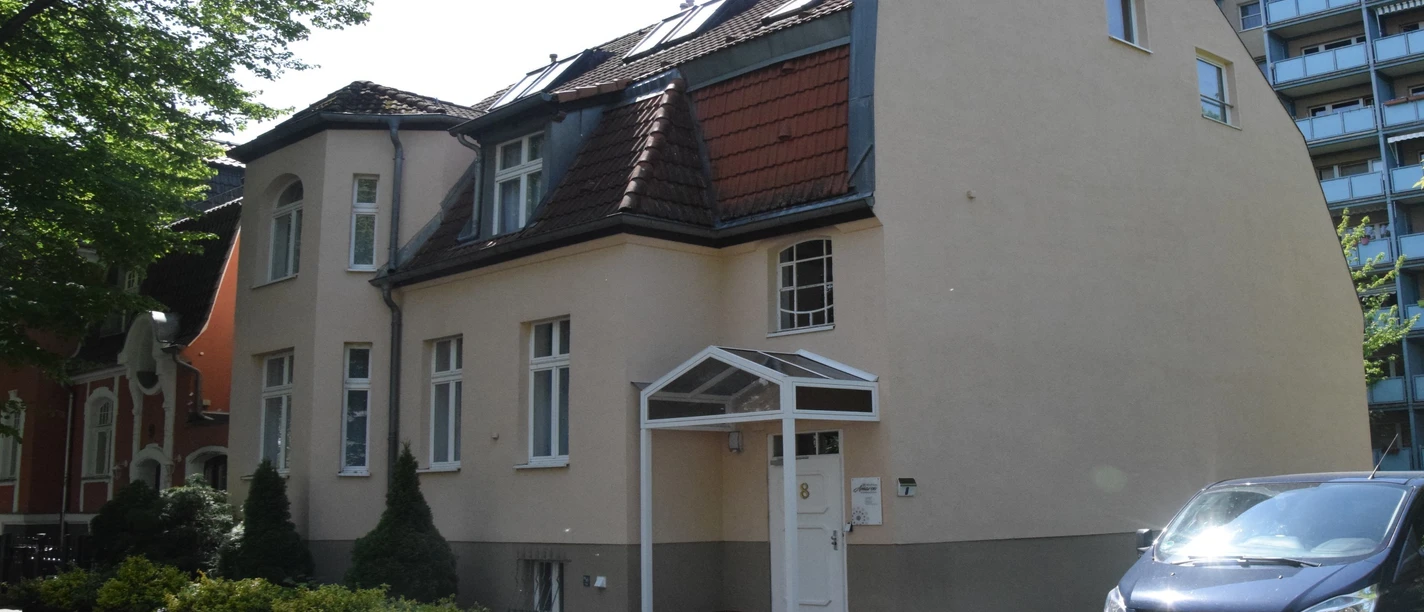 Amaroo - Gästehaus Potsdam "Charlottenhof"