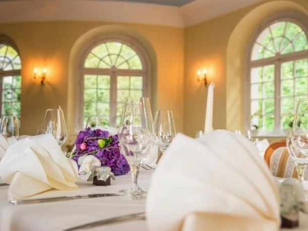 Restaurant & Cafe Drachenhaus