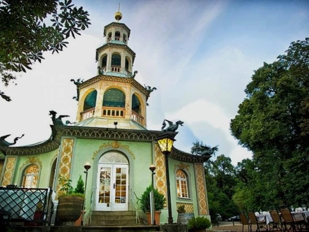 Restaurant & Cafe Drachenhaus