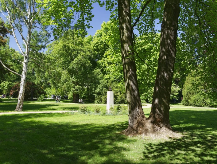 Humboldthain mit Denkmal