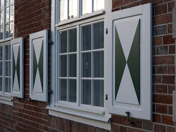 Die traditionellen Fensterläden